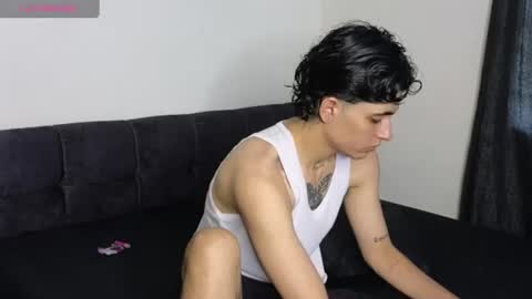mohamed_malik online show from June 18, 2026, 4:22 pm