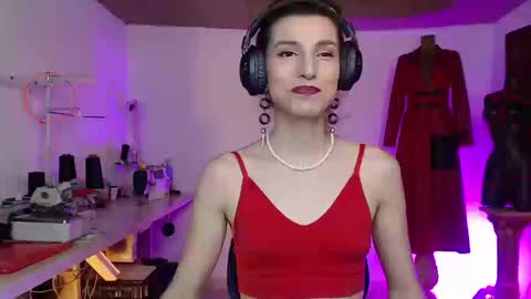 moira_hot online show from September 17, 2025, 7:59 pm