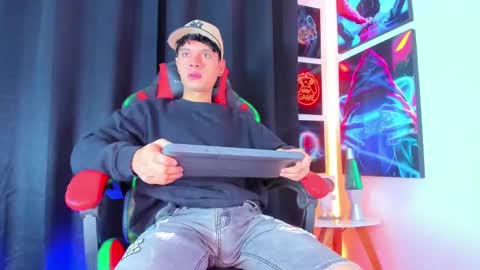 Snapshot of moises_23cm chatting on February 22, 2025, 3:36 pm moises_23cm online show from February 22, 2025, 3:36 pm