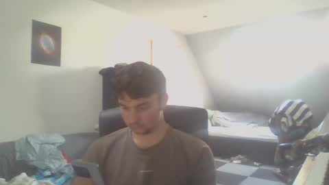 Snapshot of moistbreadstick chatting on June 17, 2026, 4:08 pm moistbreadstick online show from June 17, 2026, 4:08 pm