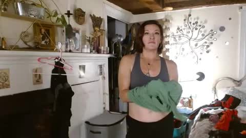 MoistKnickerChick online show from December 7, 2024, 4:31 am