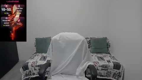 erika online show from May 2, 2026, 9:03 am