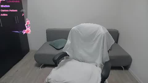 erika online show from August 4, 2026, 6:49 am