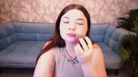 Rosa online show from November 8, 2025, 8:51 pm