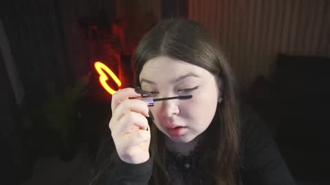 Snapshot of molinmoon chatting on February 17, 2026, 8:15 pm Rosa online show from February 17, 2026, 8:15 pm