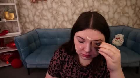 Snapshot of molinmoon chatting on February 24, 2026, 8:29 pm Rosa online show from February 24, 2026, 8:29 pm