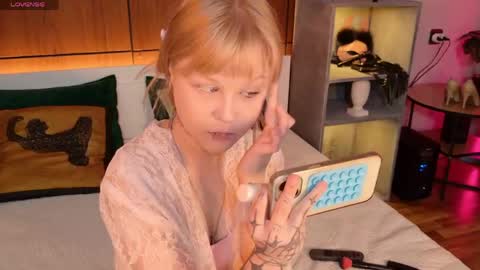 Snapshot of moliqin chatting on May 13, 2026, 7:50 am moliqin online show from May 13, 2026, 7:50 am