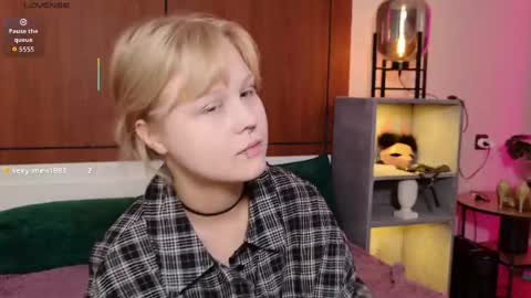 Snapshot of moliqin chatting on May 31, 2026, 7:26 am moliqin online show from May 31, 2026, 7:26 am