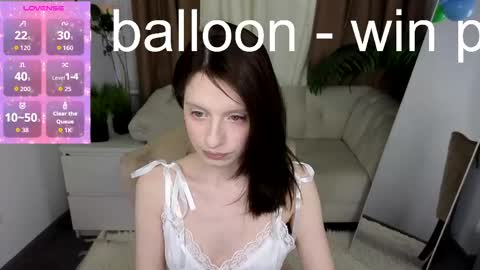 mollie_blush online show from April 28, 2026, 11:37 am