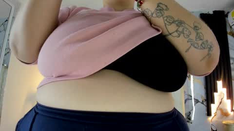 Snapshot of molliebue1 chatting on October 11, 2025, 12:47 pm Hey Guys  Im Mollie online show from October 11, 2025, 12:47 pm