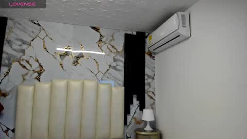 Snapshot of molliebue1 chatting on October 23, 2025, 12:15 pm Hey Guys  Im Mollie online show from October 23, 2025, 12:15 pm