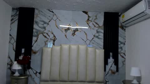 Hey Guys  Im Mollie online show from November 29, 2025, 11:57 am