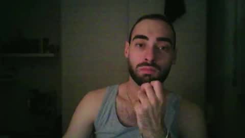 mollo20 online show from November 3, 2025, 8:32 pm