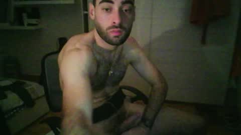 mollo20 online show from December 19, 2025, 8:38 pm