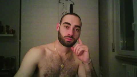 mollo20 online show from February 4, 2026, 9:31 pm