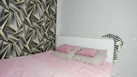 Snapshot of molly_555 chatting on February 23, 2026, 10:56 am Sima online show from February 23, 2026, 10:56 am