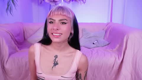 Molly online show from April 30, 2026, 5:14 am