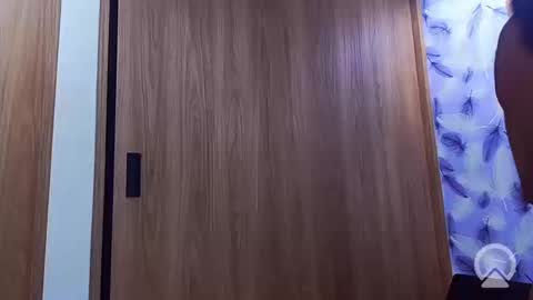 Snapshot of molly_ady chatting on September 19, 2025, 1:29 am Molly online show from September 19, 2025, 1:29 am