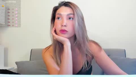 molly_anderson_ online show from September 13, 2025, 9:20 am