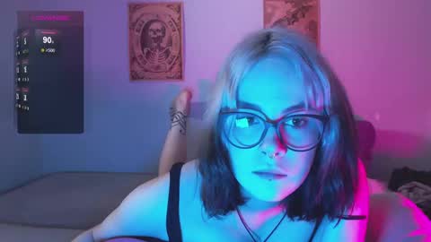 Molly Crow online show from December 15, 2024, 11:53 pm