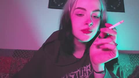 Molly Crow online show from February 9, 2025, 10:00 pm