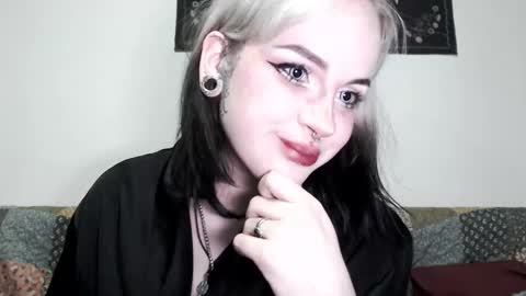 Molly Crow online show from March 9, 2025, 10:41 pm