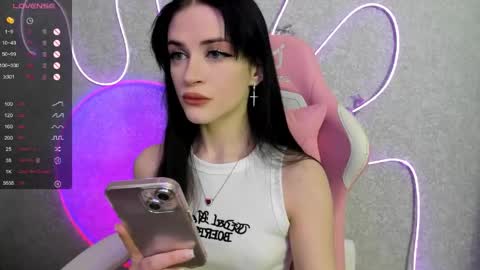 Molly - online show from May 22, 2026, 3:02 am