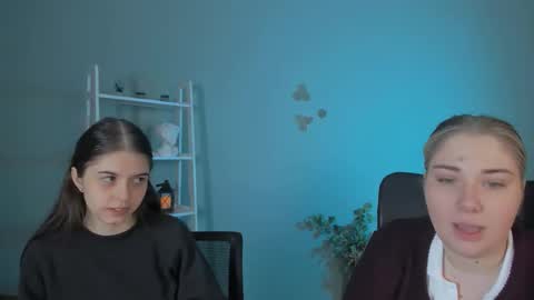 molly_hollow online show from February 3, 2026, 10:09 am