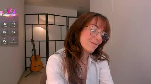   MOLLY   online show from May 26, 2026, 5:53 pm