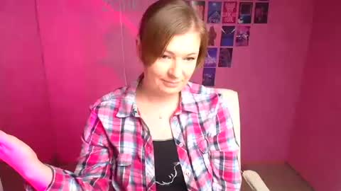 Molly online show from October 30, 2025, 1:01 pm