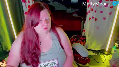 molly_moons online show from May 7, 2026, 10:53 am