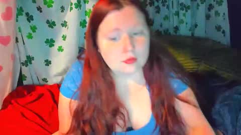 molly_moons online show from June 9, 2026, 10:21 pm