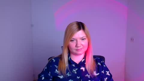 Molly online show from February 1, 2025, 9:21 am