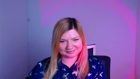 Molly online show from February 8, 2025, 3:42 pm