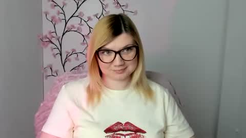 Molly online show from May 8, 2026, 11:37 am