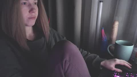 I have new photos come and see with love Molly online show from January 20, 2025, 10:15 pm