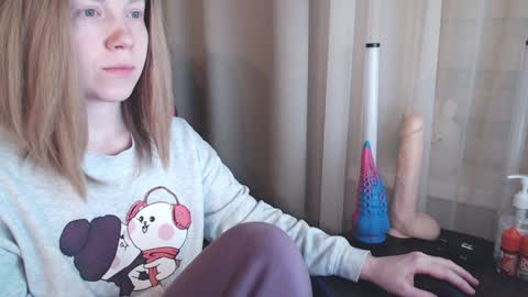 I have new photos come and see with love Molly online show from February 2, 2025, 5:15 pm