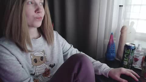 I have new photos come and see with love Molly online show from March 9, 2025, 1:59 pm