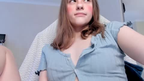 Snapshot of molly_soft chatting on January 20, 2025, 7:36 am Molly online show from January 20, 2025, 7:36 am