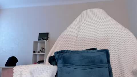 Snapshot of molly_soft chatting on February 24, 2025, 5:43 am Molly online show from February 24, 2025, 5:43 am