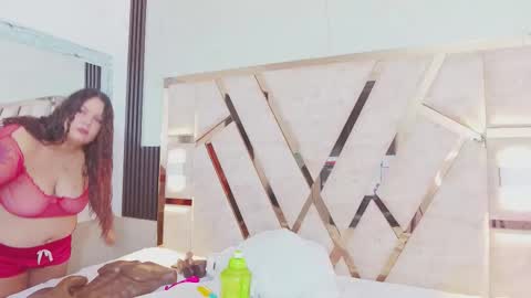 Yuli online show from October 18, 2025, 1:52 am