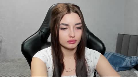 Molly online show from March 14, 2026, 2:17 am