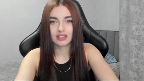 Molly online show from March 30, 2026, 11:28 pm