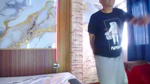 mollyandsam303av online show from March 7, 2026, 6:38 pm