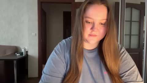 Snapshot of mollyas chatting on April 20, 2026, 1:36 pm Alice online show from April 20, 2026, 1:36 pm