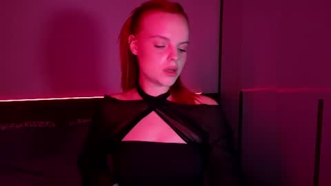 Snapshot of mollybossy chatting on July 26, 2026, 2:57 pm Molly online show from July 26, 2026, 2:57 pm