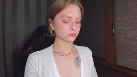 Snapshot of mollydangerous chatting on October 15, 2025, 5:24 pm Taisha online show from October 15, 2025, 5:24 pm