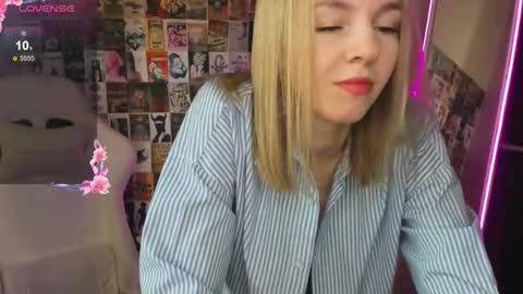 Molly online show from October 24, 2025, 1:35 am