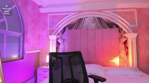 Snapshot of mollydoll_amour chatting on June 2, 2026, 12:07 pm MollyDoll online show from June 2, 2026, 12:07 pm