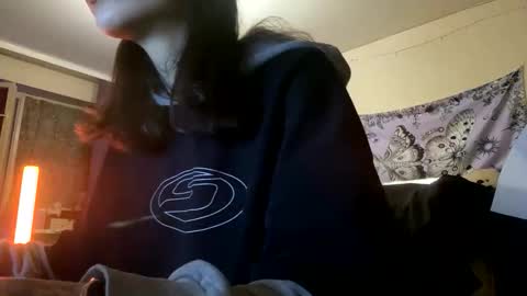 mollyEXD online show from October 24, 2025, 6:04 pm